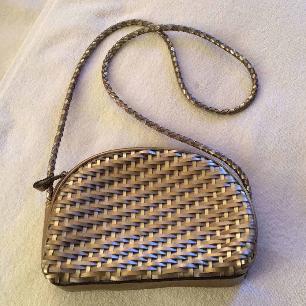 Allan Edward’s purse